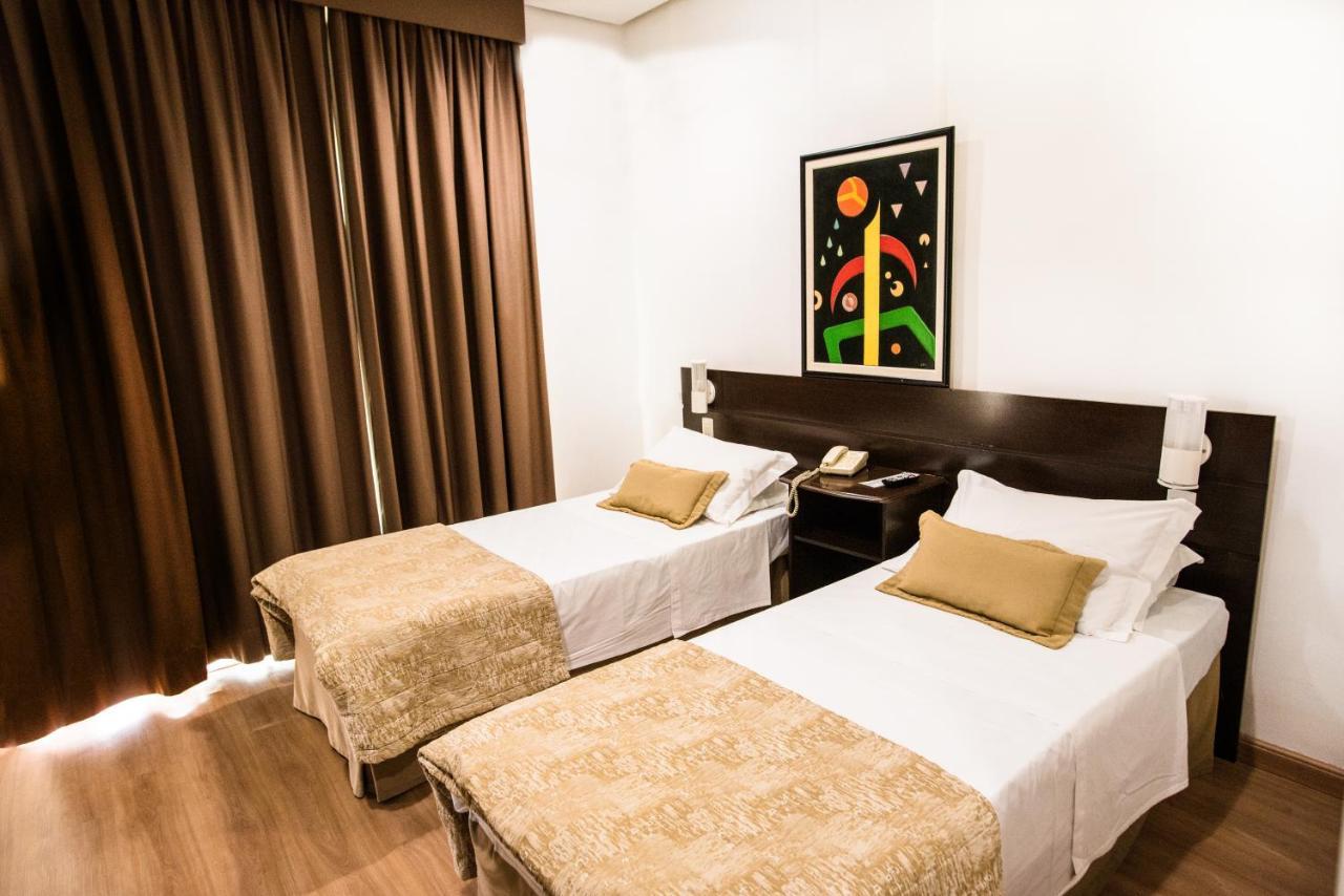 Podium Apart Hotel Varginha  Bagian luar foto
