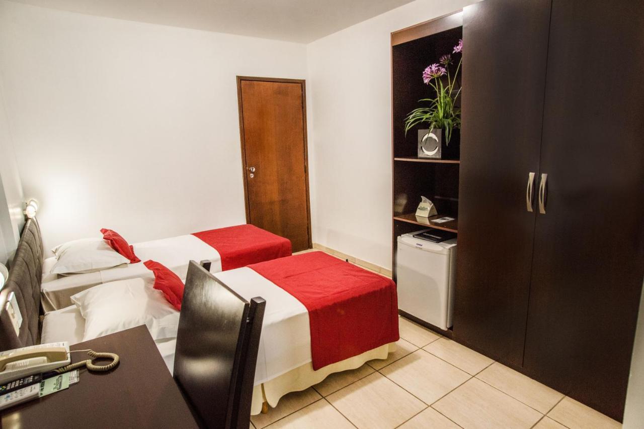 Podium Apart Hotel Varginha  Bagian luar foto
